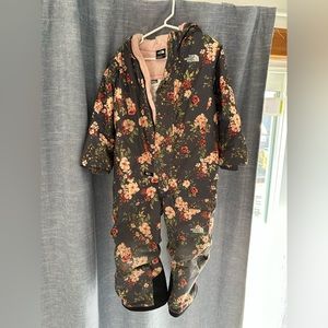 Girls North Face floral one piece snowsuit - 4T